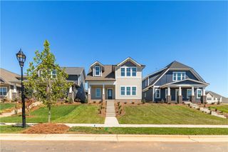 1639 Cross Village Avenue, Kernersville, NC 28284
