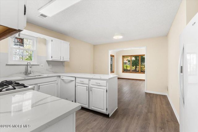 14 Bellwood Court, Barnegat, NJ 08005