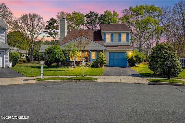 14 Bellwood Court, Barnegat, NJ 08005
