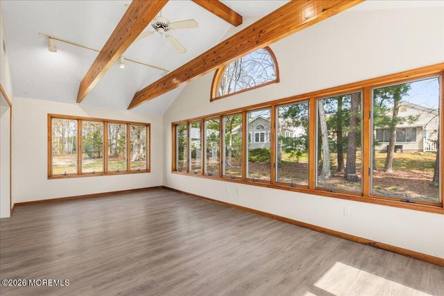 14 Bellwood Court, Barnegat, NJ 08005