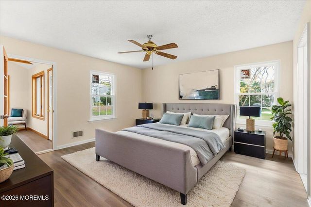 14 Bellwood Court, Barnegat, NJ 08005