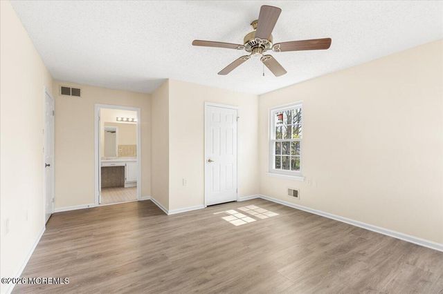 14 Bellwood Court, Barnegat, NJ 08005