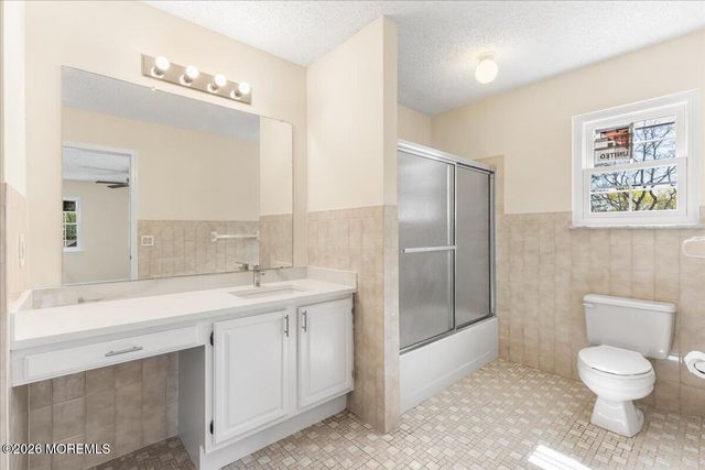 14 Bellwood Court, Barnegat, NJ 08005