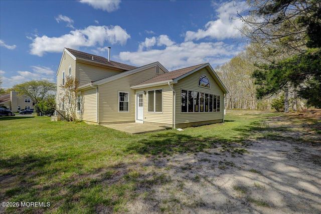 14 Bellwood Court, Barnegat, NJ 08005