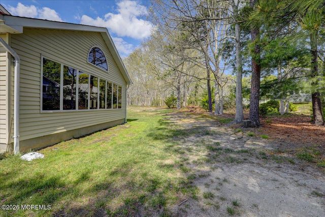 14 Bellwood Court, Barnegat, NJ 08005