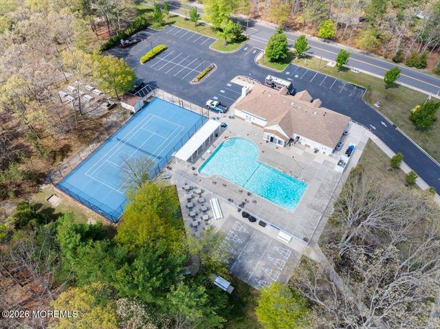14 Bellwood Court, Barnegat, NJ 08005