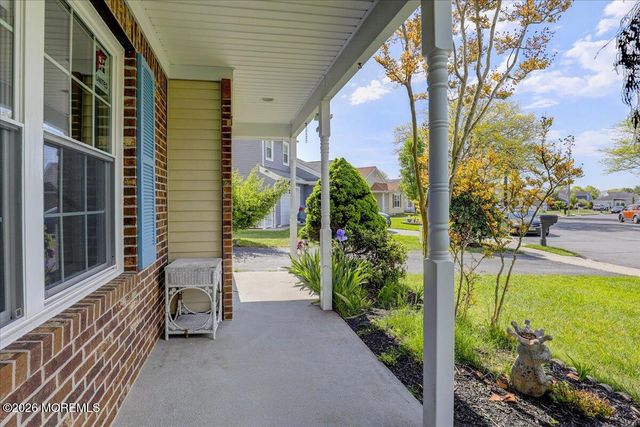 14 Bellwood Court, Barnegat, NJ 08005