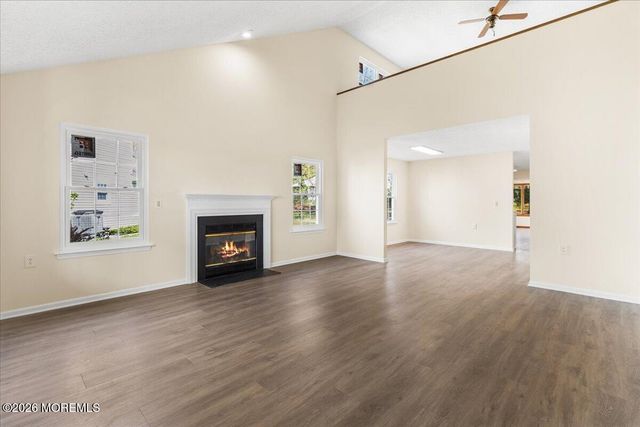 14 Bellwood Court, Barnegat, NJ 08005