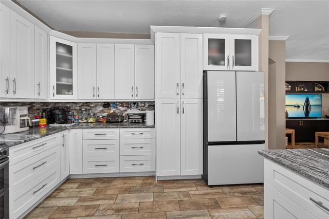 11405 VILLAGE BROOK DRIVE, Riverview, FL 33579