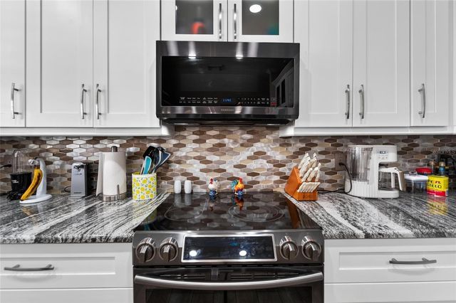 11405 VILLAGE BROOK DRIVE, Riverview, FL 33579