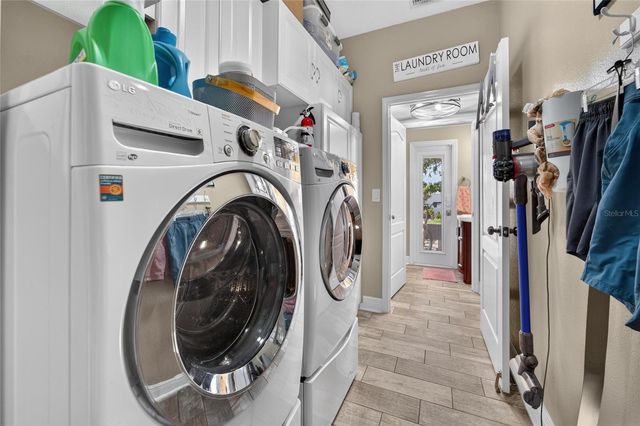 11405 VILLAGE BROOK DRIVE, Riverview, FL 33579