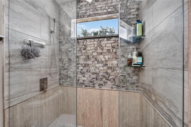 11405 VILLAGE BROOK DRIVE, Riverview, FL 33579