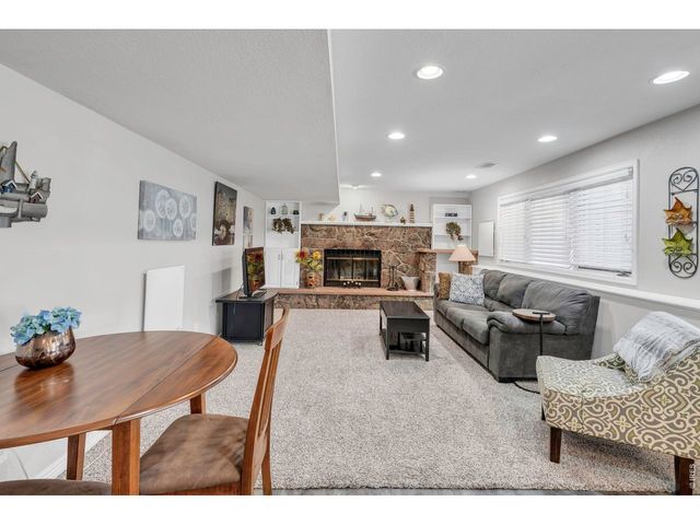 4057 Niblick Dr, Longmont, CO 80503