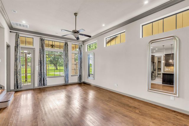 1535 Woodbend Park W, Houston, TX 77055