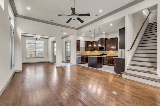 1535 Woodbend Park W, Houston, TX 77055