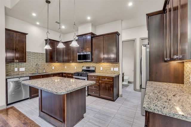 1535 Woodbend Park W, Houston, TX 77055