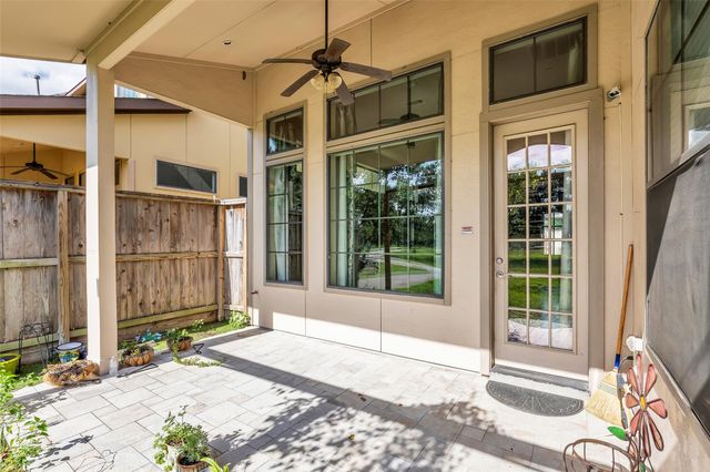 1535 Woodbend Park W, Houston, TX 77055