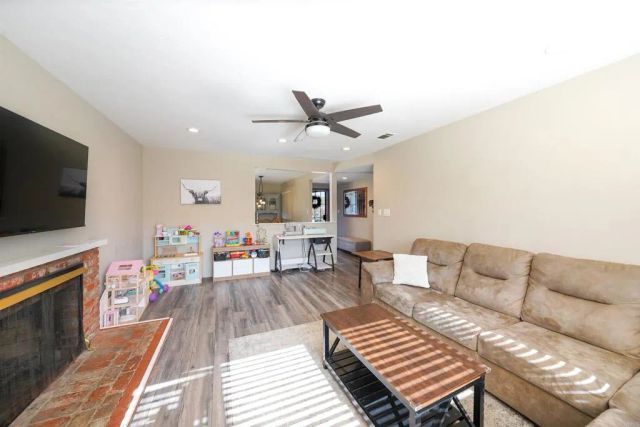 1643 Oak Hill Drive, Escondido, CA 92027