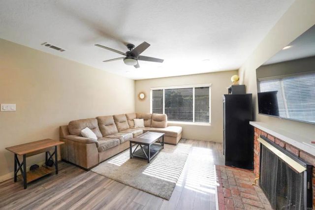 1643 Oak Hill Drive, Escondido, CA 92027