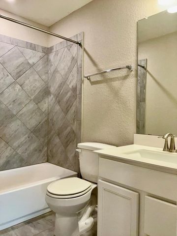 114 Danish DR, Hutto, TX 78634