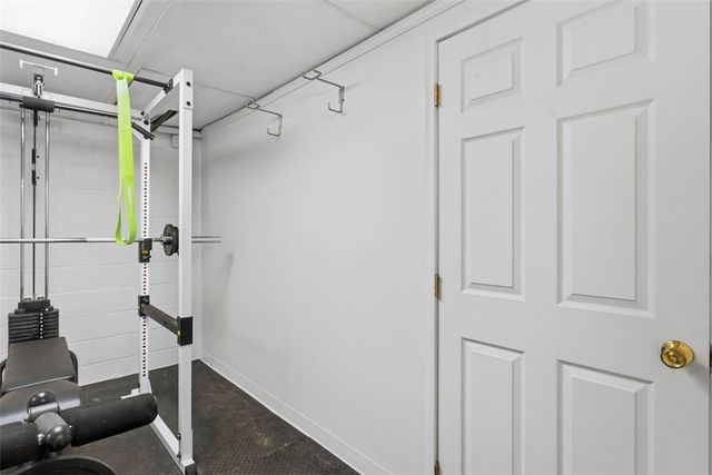 850 Bockstoce Ave, Castle Shannon, PA 15234