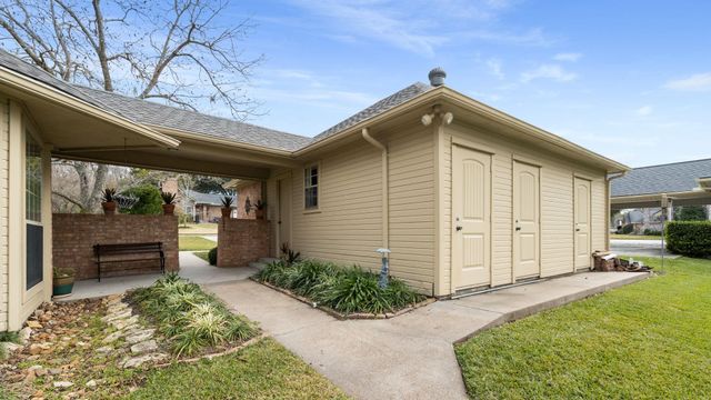 100 April Breeze Street, Conroe, TX 77356