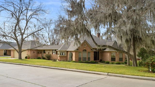 100 April Breeze Street, Conroe, TX 77356