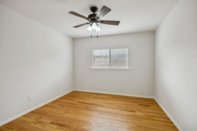 212 Silver Spur Drive, Waxahachie, TX 75165