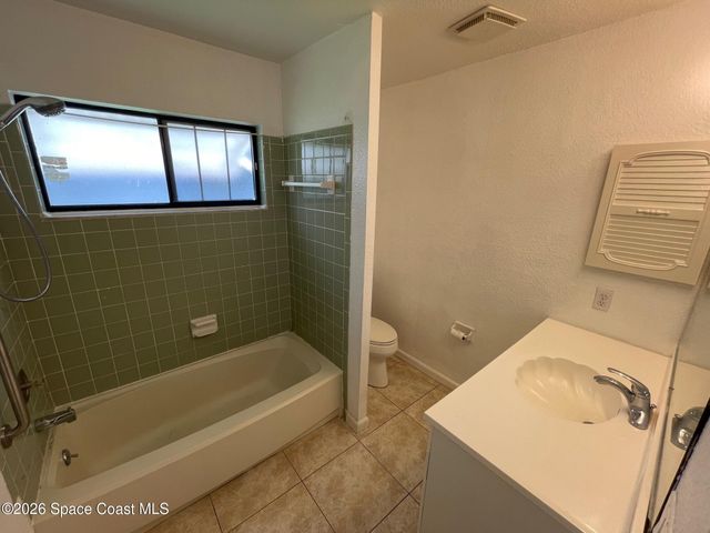 997 Mariposa Drive NE, Palm Bay, FL 32905