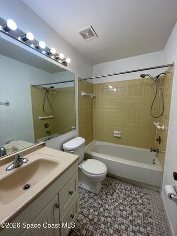 997 Mariposa Drive NE, Palm Bay, FL 32905