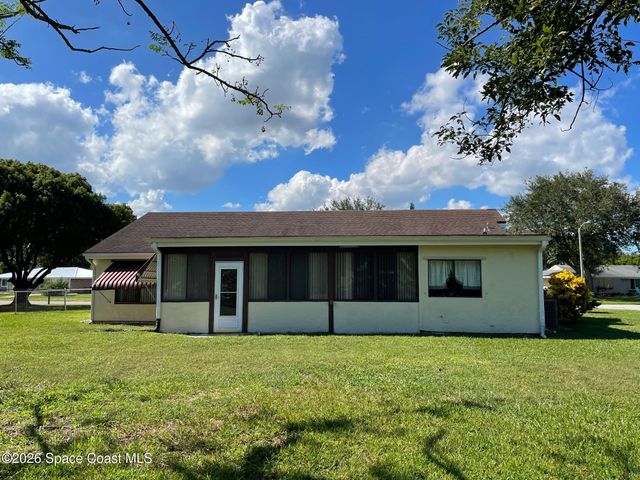 997 Mariposa Drive NE, Palm Bay, FL 32905