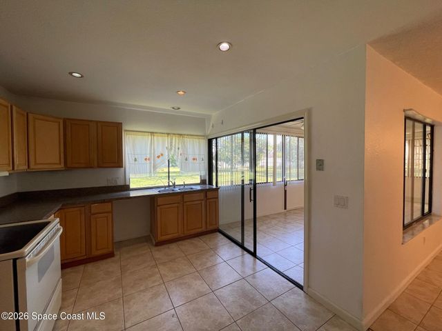 997 Mariposa Drive NE, Palm Bay, FL 32905