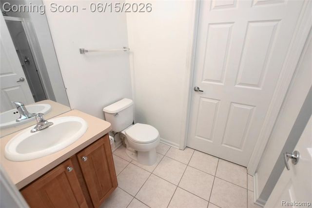 6240 Moonstone Court, Grand Blanc, MI 48439