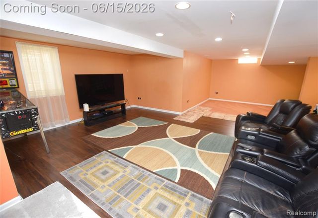 6240 Moonstone Court, Grand Blanc, MI 48439