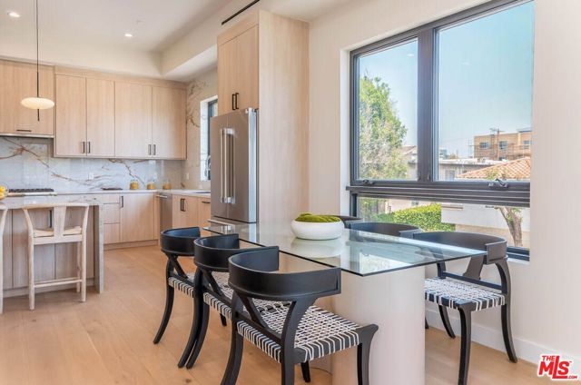 11655 Missouri Avenue, Los Angeles, CA 90025