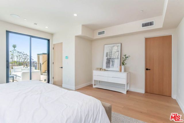 11655 Missouri Avenue, Los Angeles, CA 90025