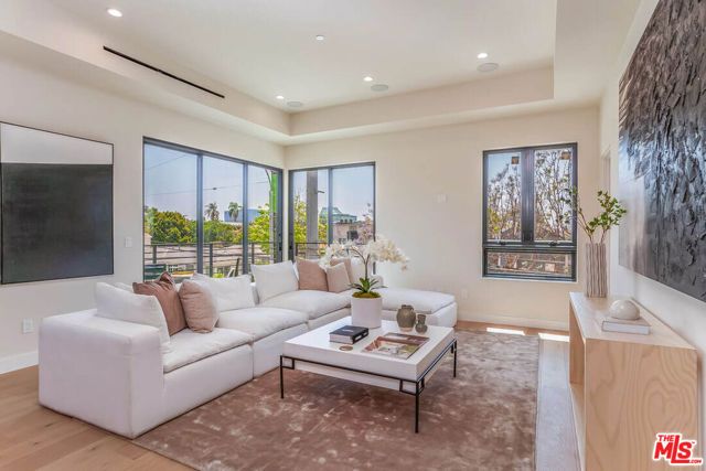 11655 Missouri Avenue, Los Angeles, CA 90025