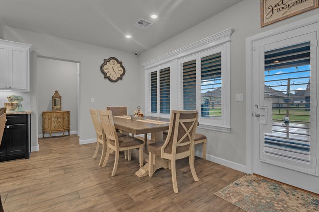3014 N Briarwood Avenue, Catoosa, OK 74015