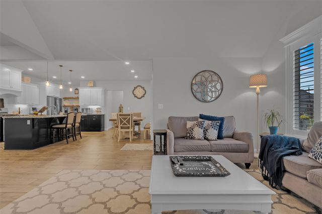 3014 N Briarwood Avenue, Catoosa, OK 74015