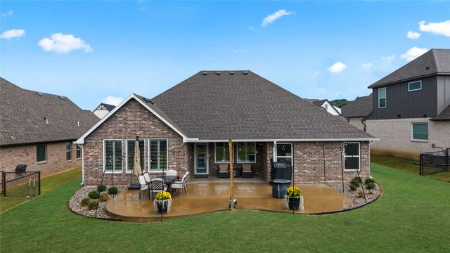 3014 N Briarwood Avenue, Catoosa, OK 74015