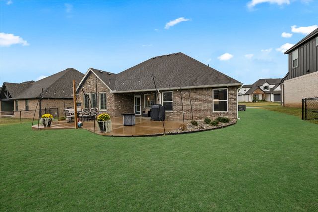 3014 N Briarwood Avenue, Catoosa, OK 74015