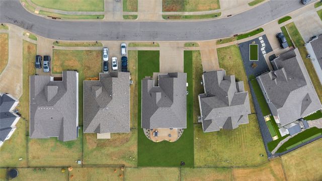 3014 N Briarwood Avenue, Catoosa, OK 74015