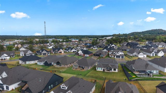 3014 N Briarwood Avenue, Catoosa, OK 74015