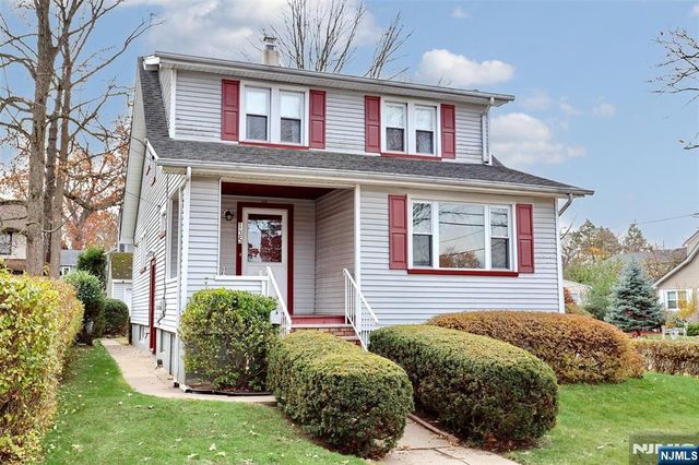 135 Linden Avenue, Dumont, NJ 07628