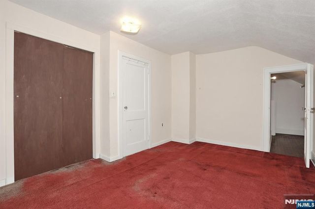 135 Linden Avenue, Dumont, NJ 07628