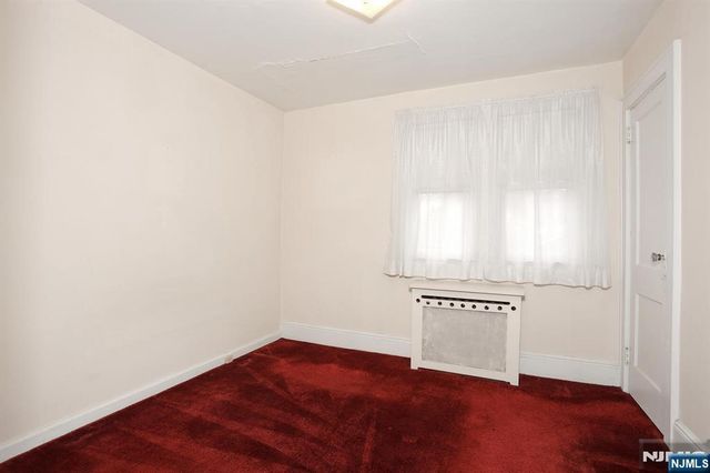 135 Linden Avenue, Dumont, NJ 07628