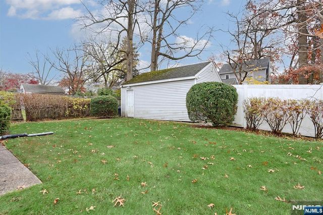 135 Linden Avenue, Dumont, NJ 07628