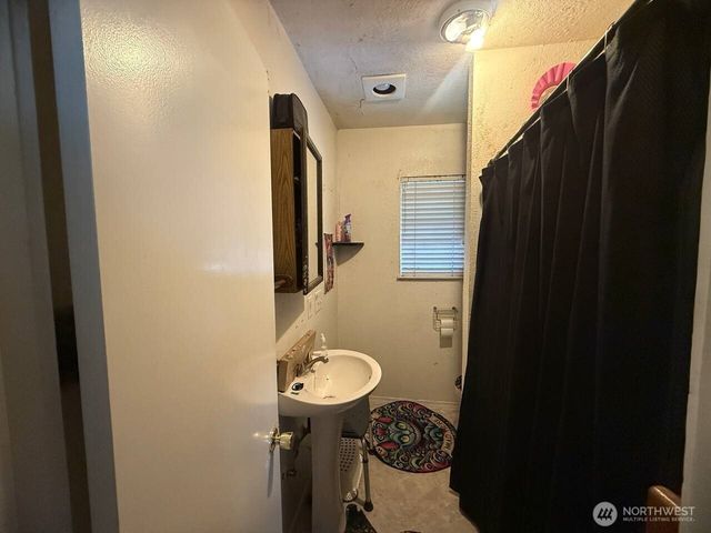 1502 A Street, Auburn, WA 98002