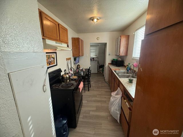 1502 A Street, Auburn, WA 98002