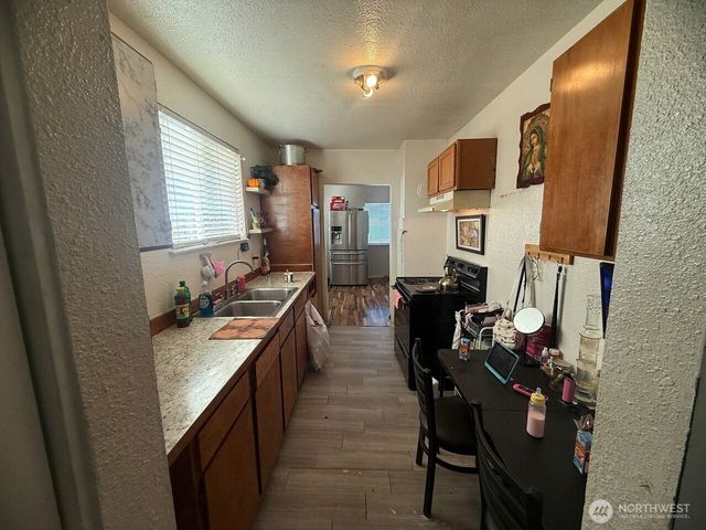 1502 A Street, Auburn, WA 98002